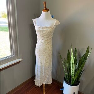 Chic Cream Floral Midi Dress